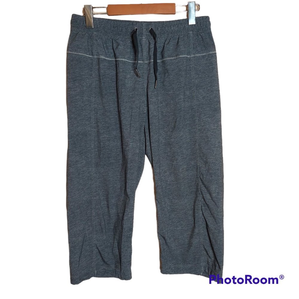 Lululemon Grey High-Rise Straight Leg Crop Pants - Size 6